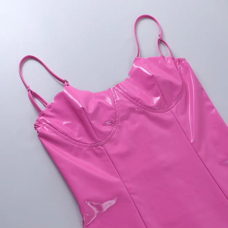 Соблазнительное розовое облегающее платье из искусственной кожи лето 2022 женское