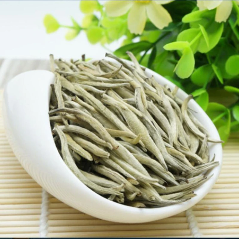 

Baihao Yingzhen белый чай класса Baihaoyinzhen Серебряный игольчатый чай для веса россыпью китайские натуральные органические продукты