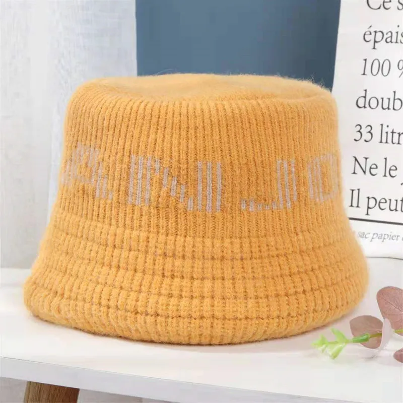 

2021 Winter Ladies Bucket Hat New Letter Wool Fisherman Hat Warm Thick Knitted Hat Fashion Retro Hip Hop Outdoor Luxury Bob