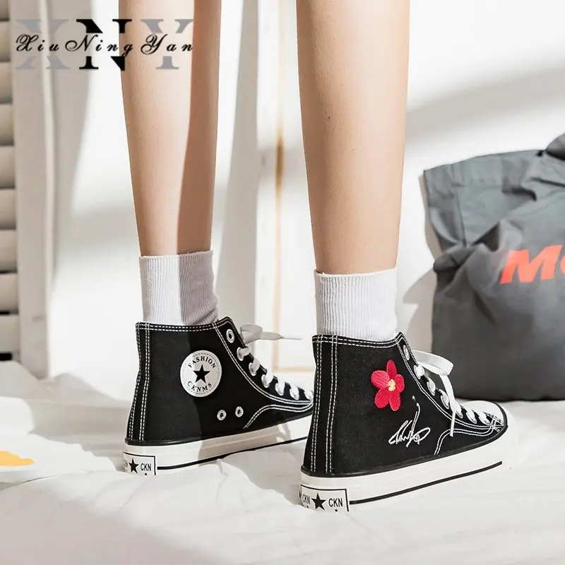 

2021 Spring Autumn New Style Women Vulcanized Solid Shoes Sneakers Ladies Lace-up Casual Shoes Breathable Walking Canvas Shoes