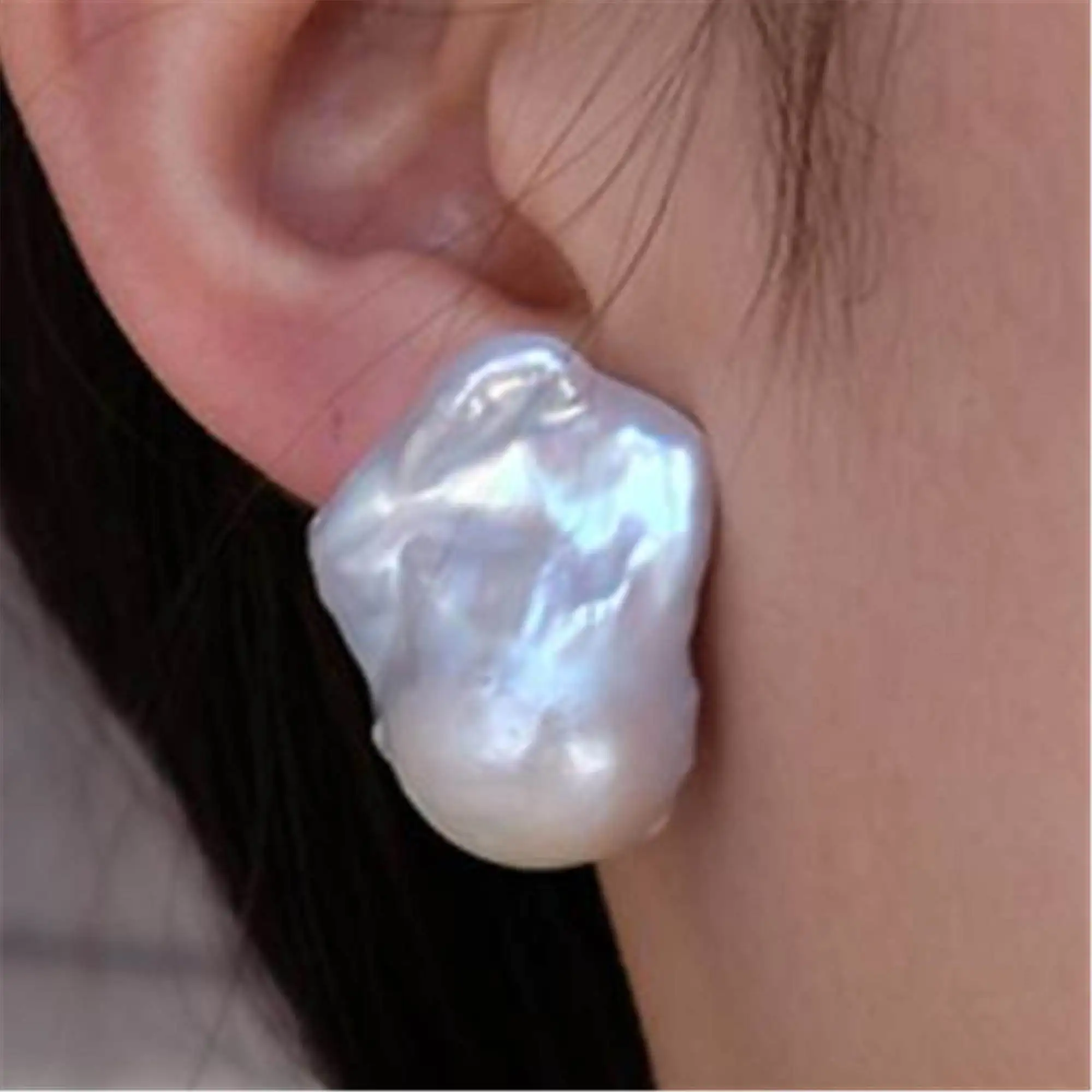 

1 pair White Baroque Pearl Earring 18k Ear Stud Accessories Party Gift Dangle Cultured Women