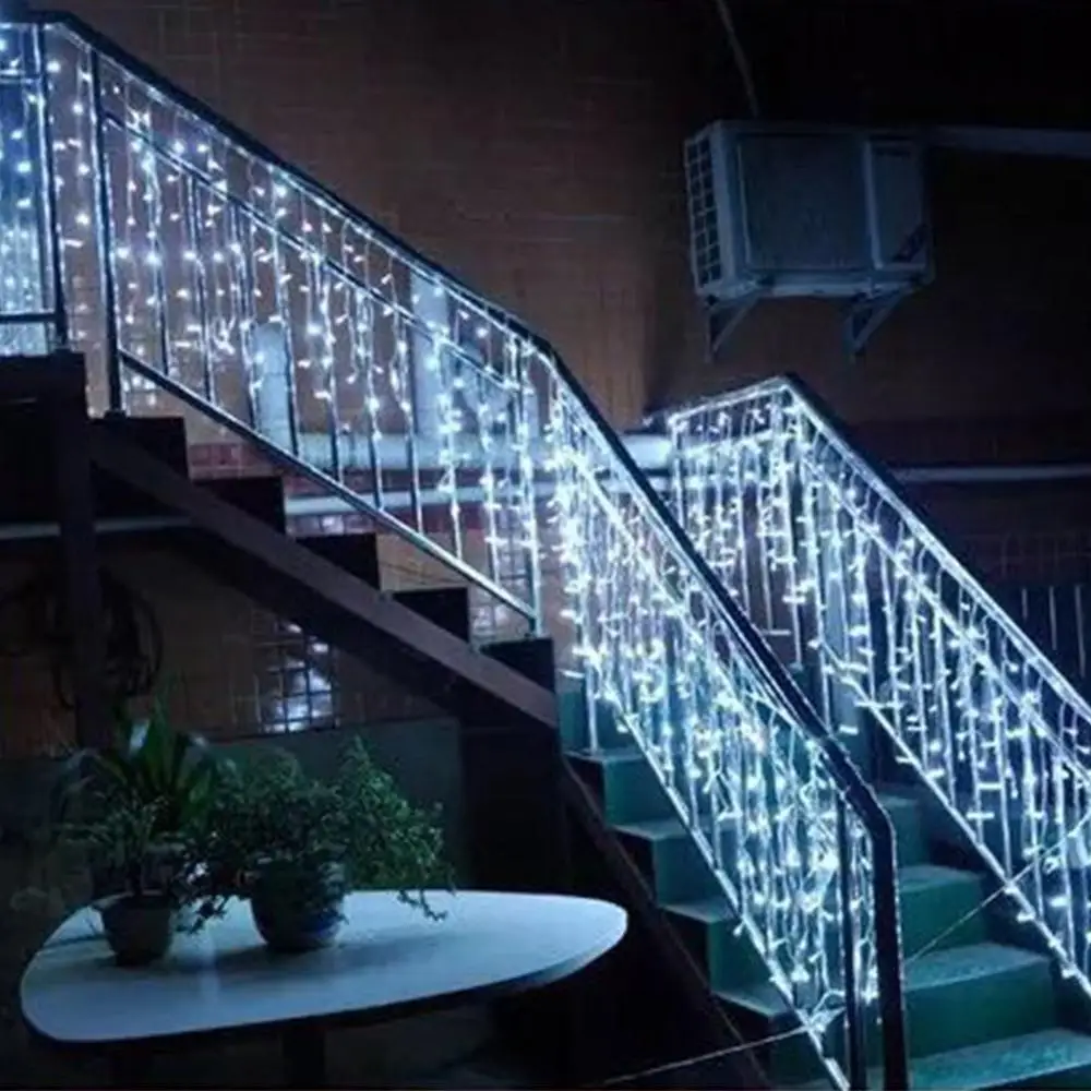 

Рождественская гирлянда, светодиодная гирлянда-занавес в виде сосулек, 220 В, 3*1 м, 120 светодиодов, для помещений, для вечерние ринки, сада, сцен...