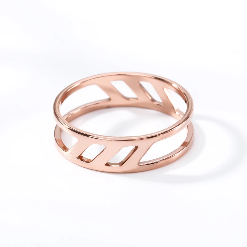 Женское кольцо из нержавеющей стали с геометрическим узором | Украшения и