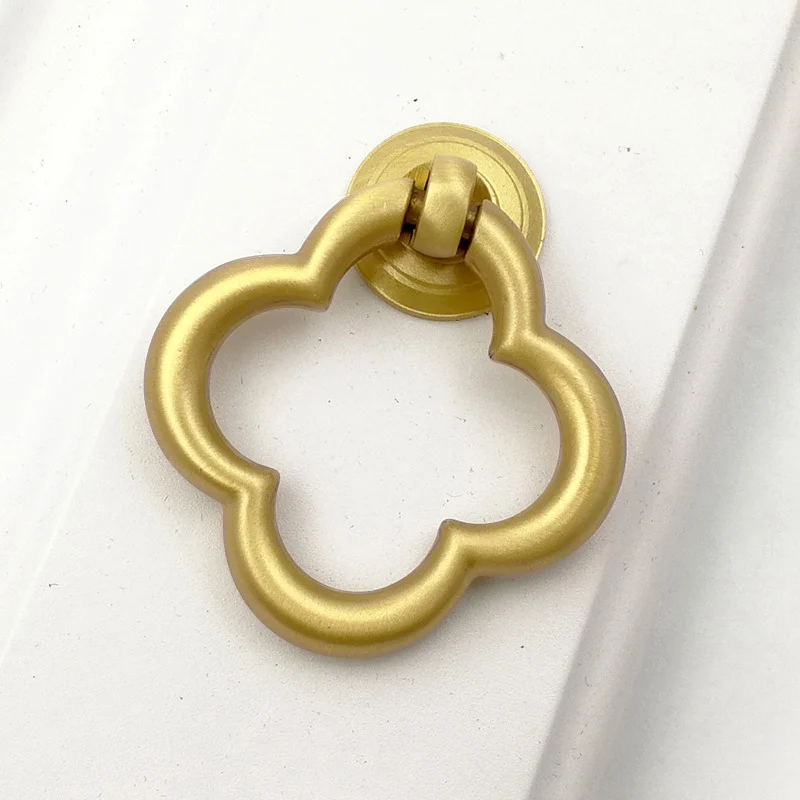 Античный латунный для шкафа с четырехлистным клевером ручки ящика золотистая