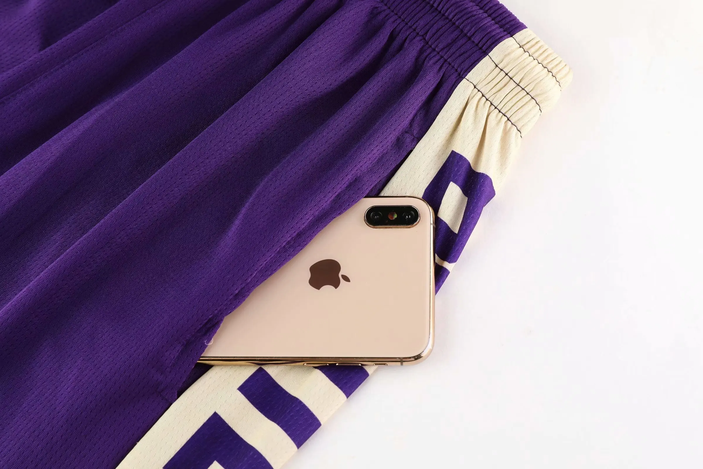 

Sportswear & Accessories