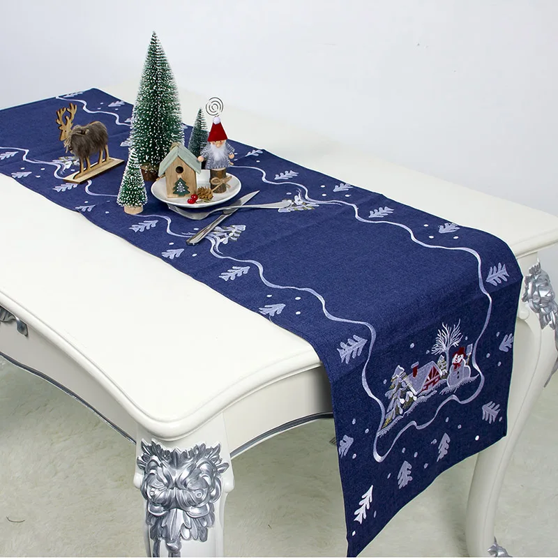 

Christmas Decorations Fabric Santa Claus Embroidery Table Runner Christmas Restaurant Tablecloth PAK55