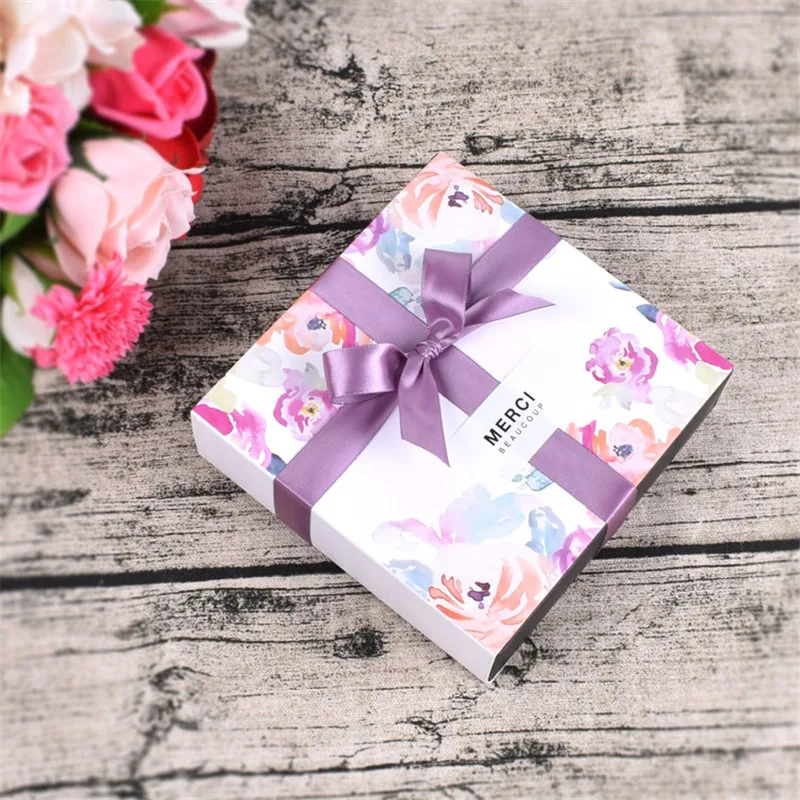 Подарочная коробка для конфет тортов шоколада бонбоньерки цветов 1 шт. (без