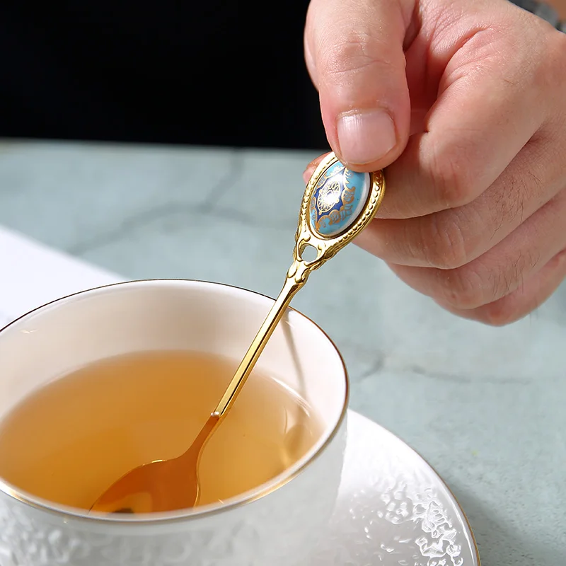 Высококачественная Золотая десертная маленькая Роскошная кофейная ложка из