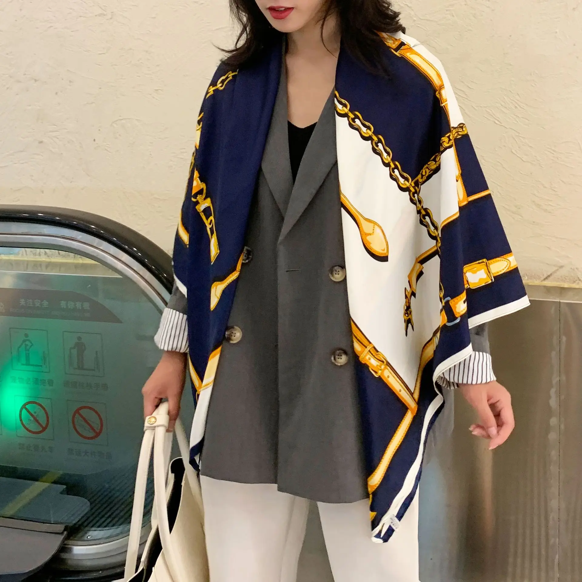 Модные шарфы 130*130 см Женская шаль шелковые атласные хиджабы бандана квадратный