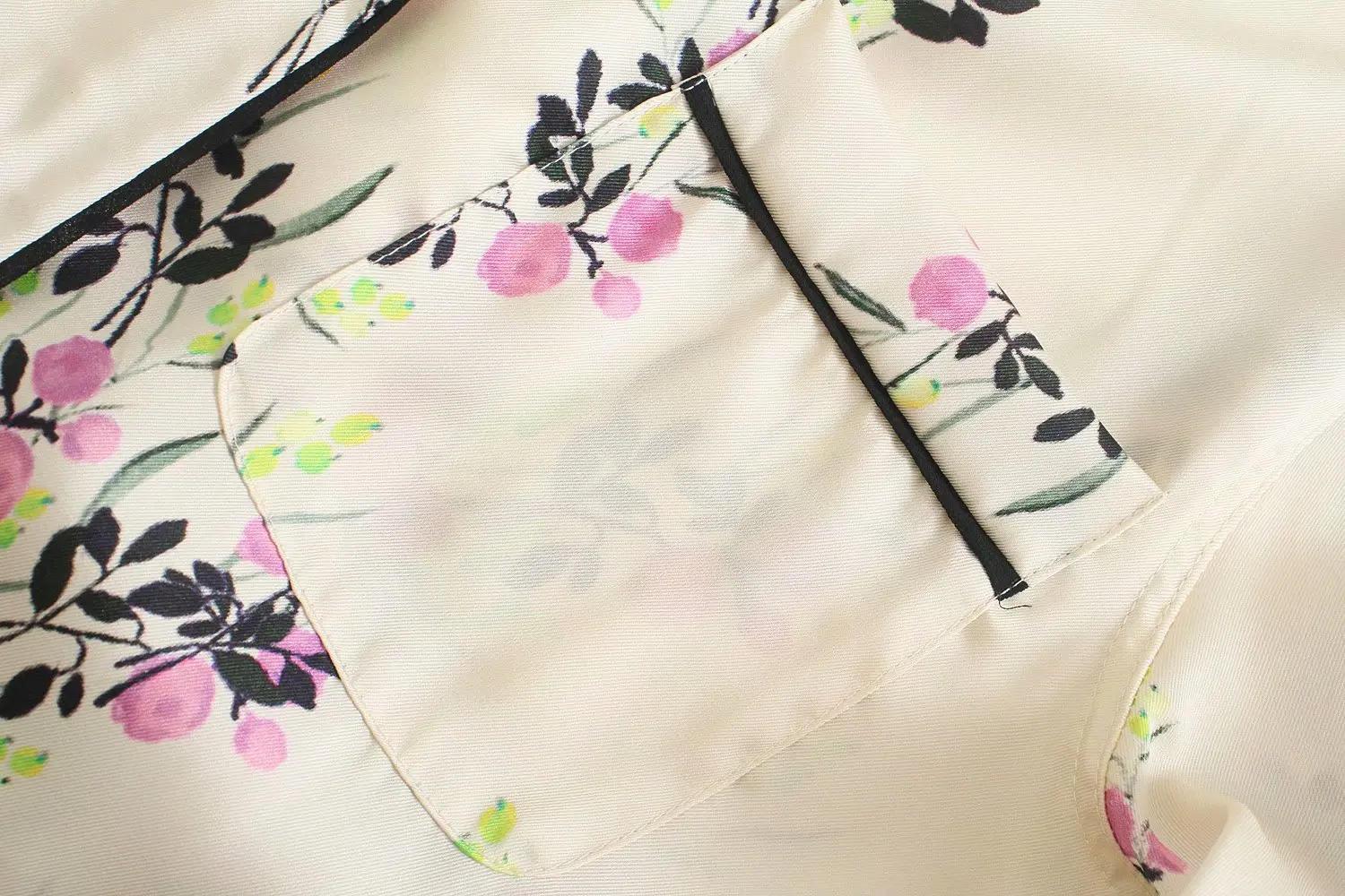 

Womens Tops 2021 Summer New Floral Print Long Sleeve Button Up Shirt Korean Fashion Casual Streetswear Pockets Blouse Women