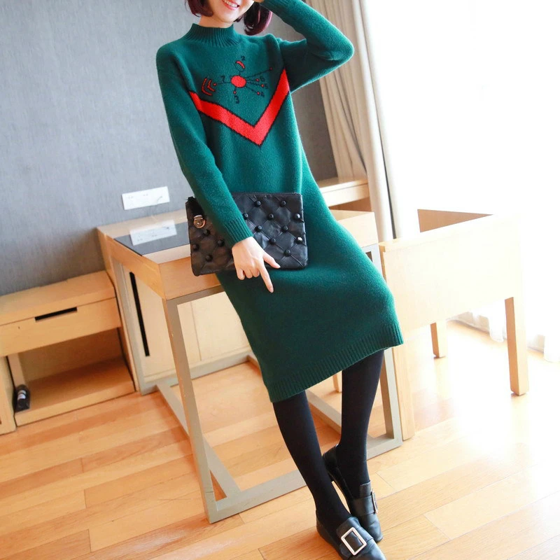 Плотное теплое вязаное платье свитер на весну и зиму женское трикотажное с