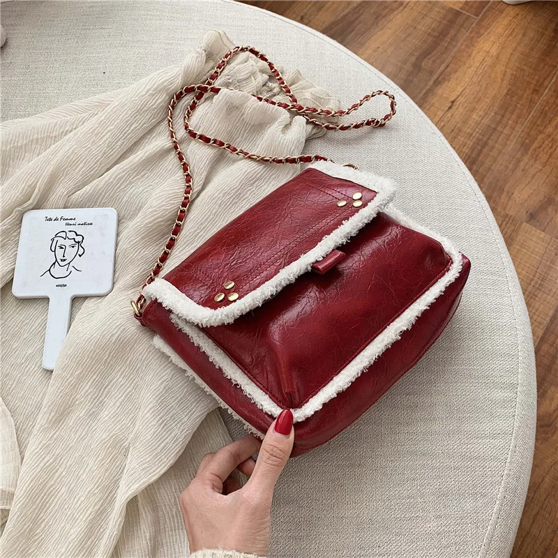 Женская плюшевая шерстяная сумка маленькая квадратная через плечо с цепочкой |
