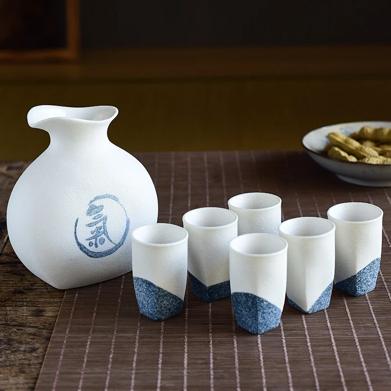

Ceramic wine set, strong wine glass, white wine dispenser, 82 bottles of high-end Japanese restaurant sake wine set