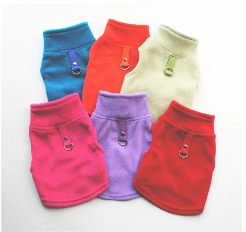 Толстовка с капюшоном для собак жилет ремнем одежда кошек и щенков флисовое