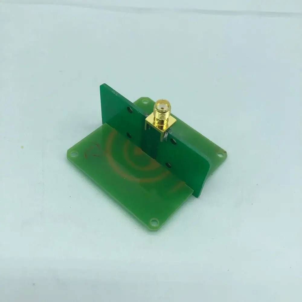 

1PC UWB-3 3GHz-6.5GHz low dispersion circular polarization UWB UWB positioning antenna