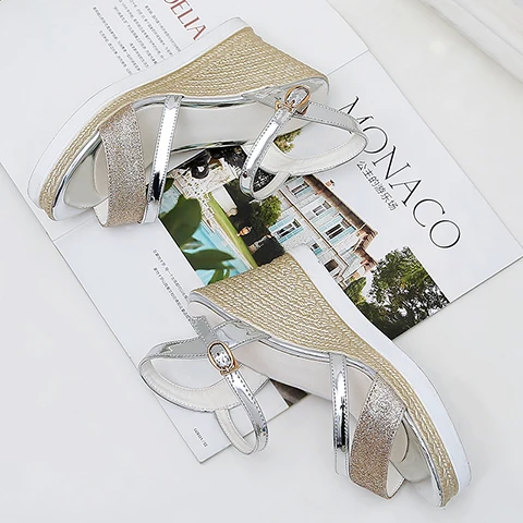 Сандалии на танкетке для женщин босоножки толстая подошва с поролоновой