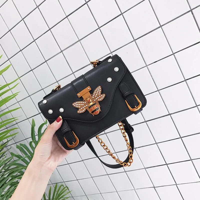 Женская сумка мессенджер модная брендовая дизайнерская в стиле ретро с декором