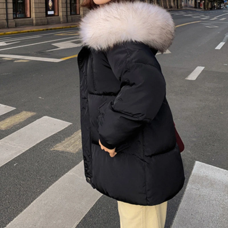 Рисунок 2 - Женские зимние утепленные куртки