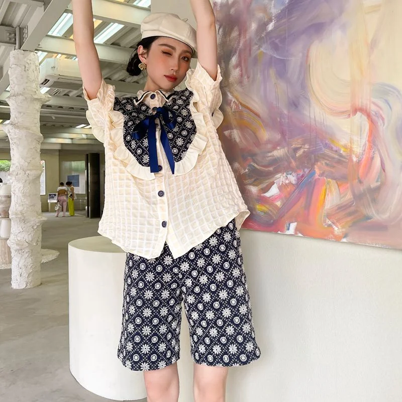 

Kimotimo Women Two Piece Set French Vintage Fungus Color Contrast Loose Chiffon Shirt + Print Straight Suit Shorts 2021 Summer