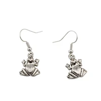 hot 20 pair zinc alloy frog charms earrings with fish hook ear wire a 211e