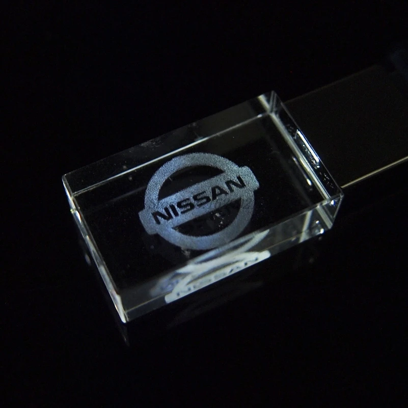 Модный кристалл логотип автомобиля NISSAN со светодиодной USB флэш-накопителем 64 ГБ 4