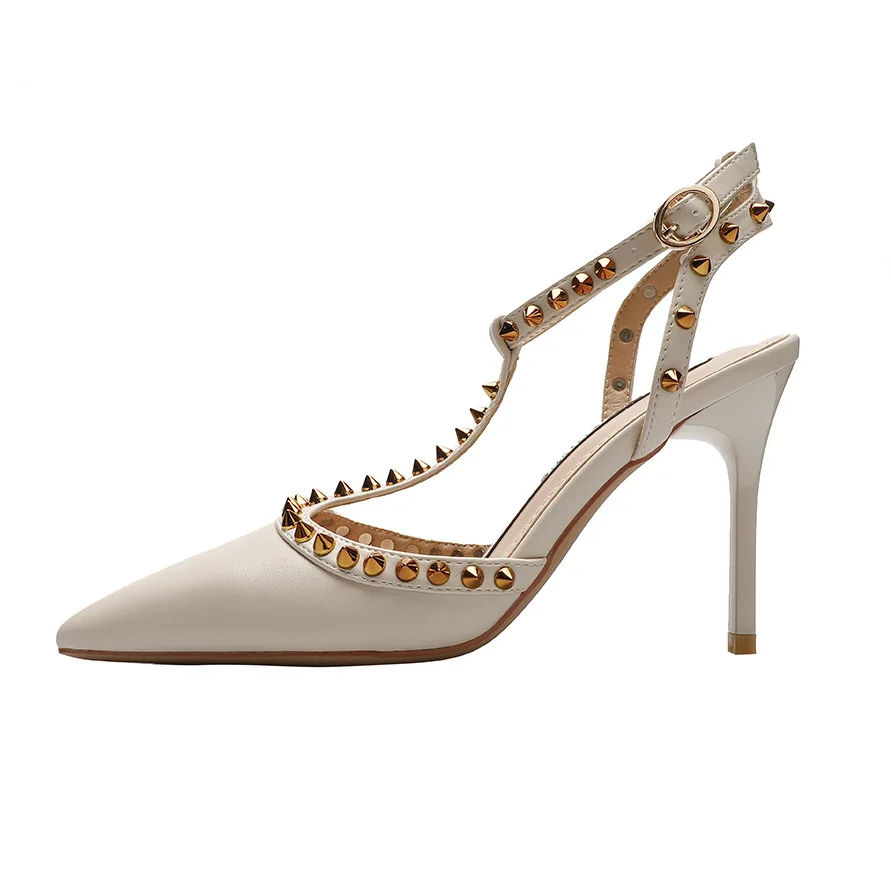 Женские туфли на тонком высоком каблуке с острым носком и заклепками| |
