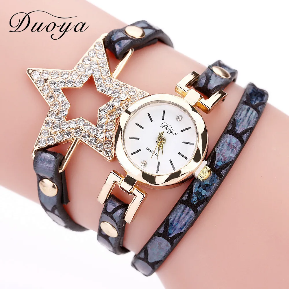 Часы наручные женские кварцевые аналоговые с кожаным ремешком и подвеской |