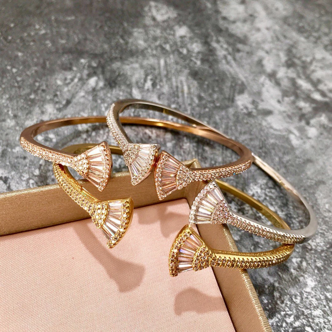 

2021 Hot Trend Brand Fan Ladder Square Drill Small Skirt Open Bracelet Gold Rose Gold SilverEveryday Wear, Party, Birthday