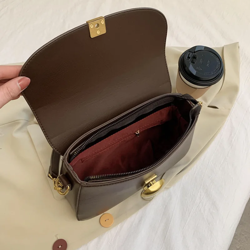 

New Fashion Solid Color Shoulder Messenger Bag