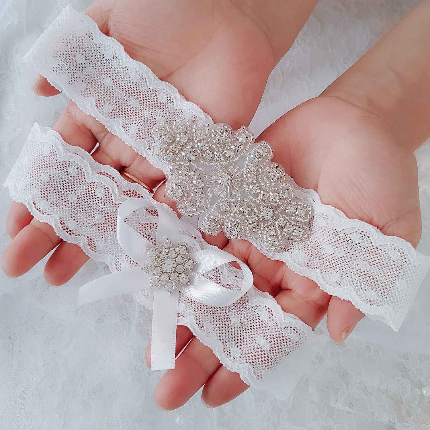 

2pcs Wedding Garter Rhinestone Bow Lace Leg Ring White Sexy Garters Thigh Ring Bridal Leg Garte Gift For Wife Women Female Bride