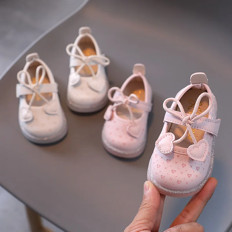 

Autumn Newborn Baby Girl Shoes Cute Bow Love Toddler Sneakers First Walkers Anti-Slip Infant Girl Shoes 1-2 Years SXJ002
