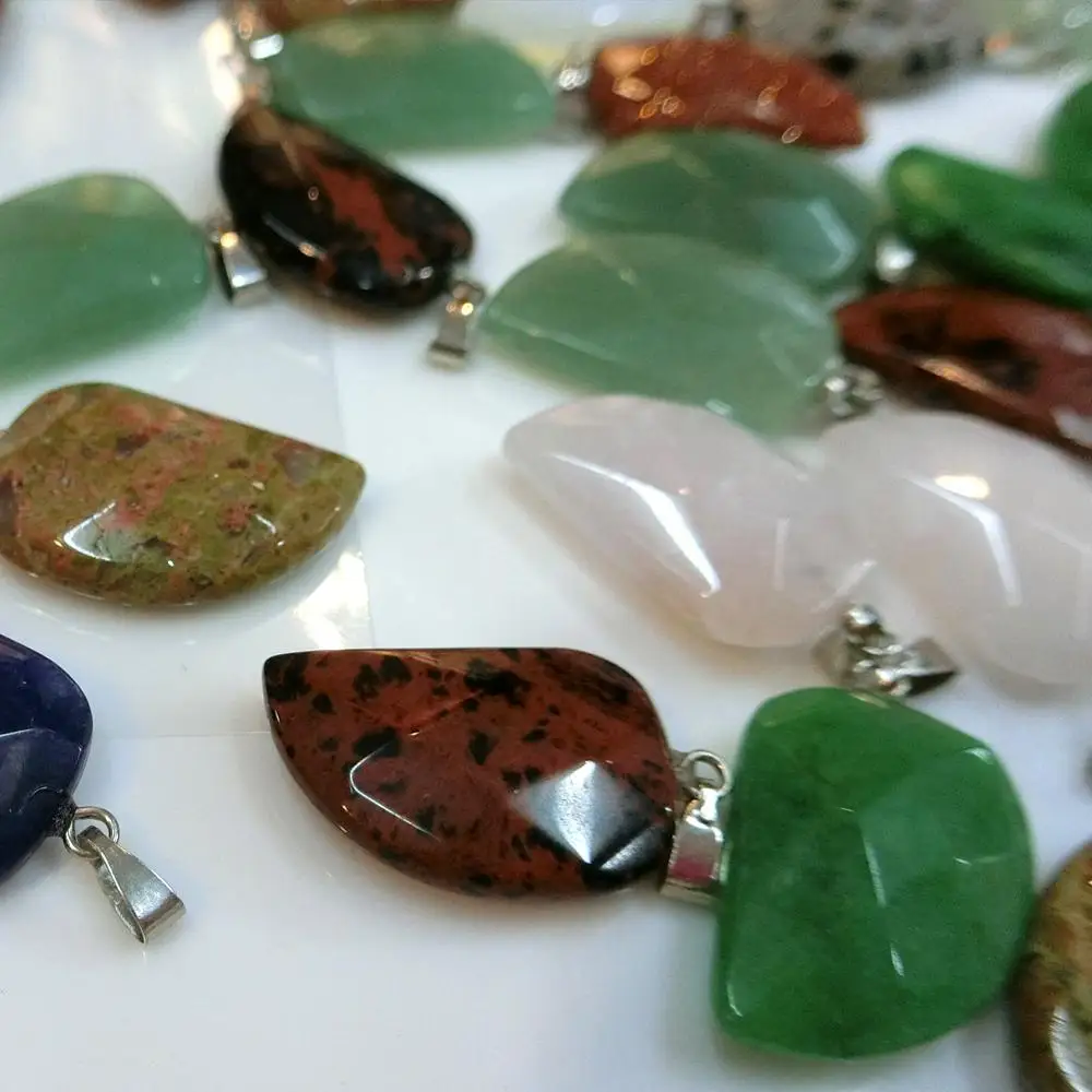

12\24\50 PCS Women Plant Shaped Pendant Beads Natural stone Necklace Pendant DIY Fit Healing Jewelry For Necklace Jewelry Making