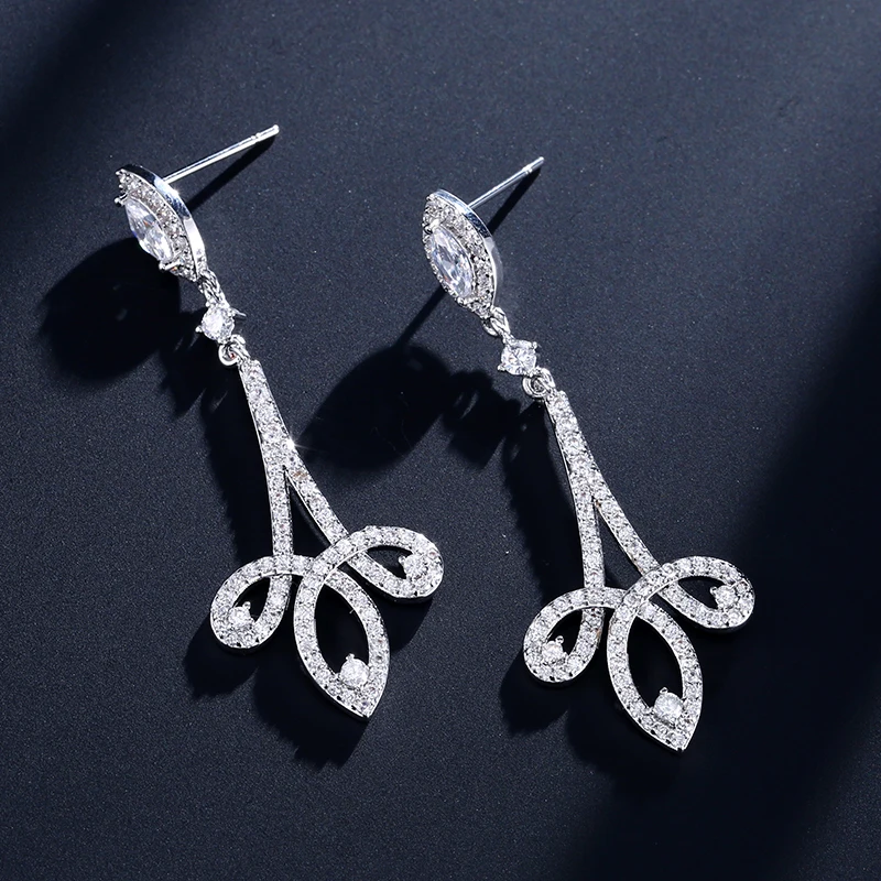 Женские серьги подвески FEEHOW длинные с большим листом и фианитом в этническом