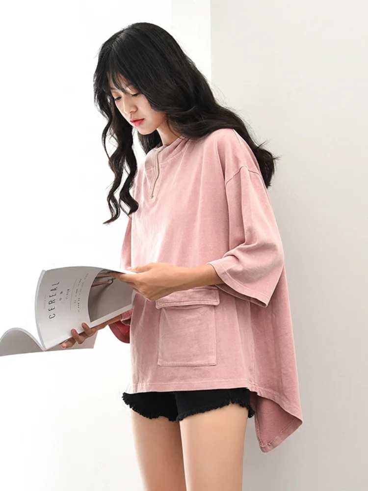 

Hoodies & Sweatshirts