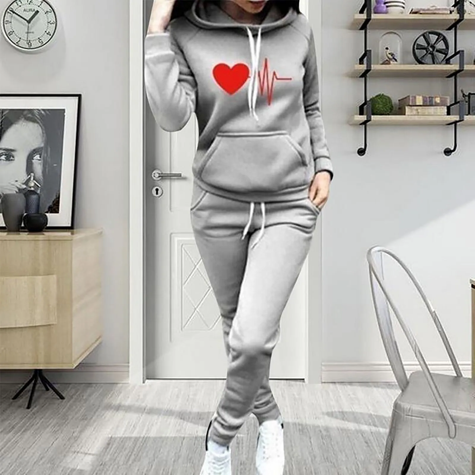 

Женский спортивный костюм, толстовка с длинным рукавом и длинные брюки с принтом сердцебиения, Осень-зима