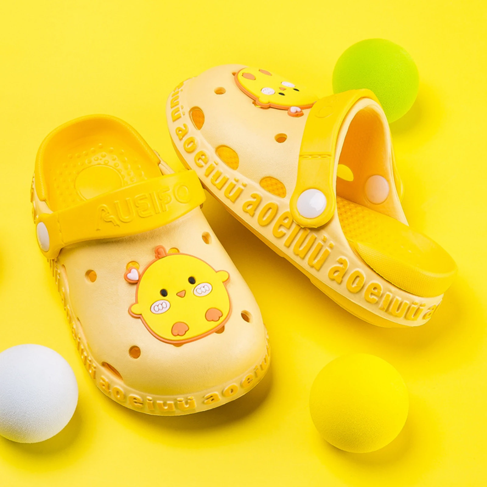 

2021 Kids Sandals, Summer Cartoon Animal Patterns Hollow Out Slipper Walking Shoes Footwear for Girls Boys