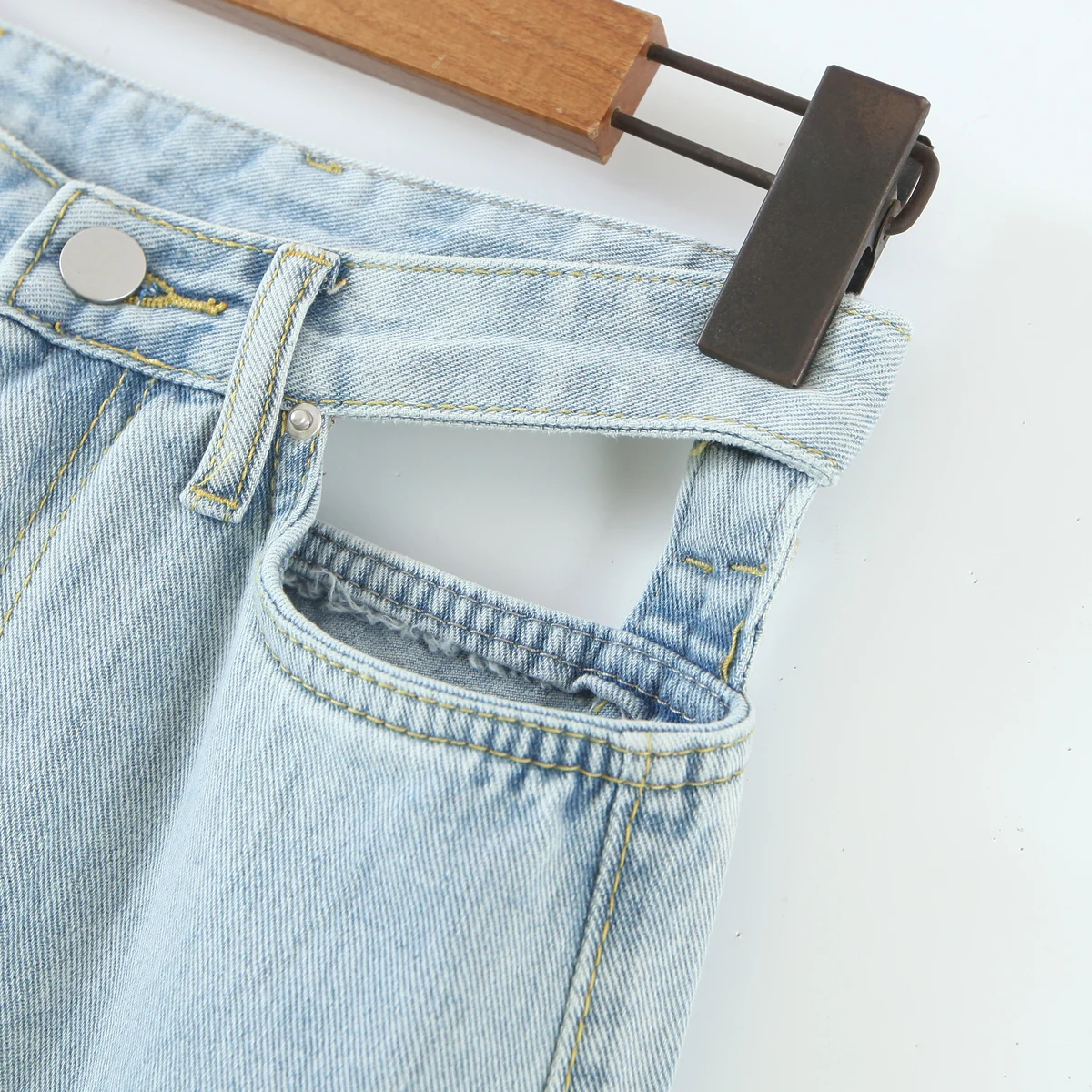 

2021 Spring 90s Vintage Hollow Out High Waist Jeans Women Mum Denim Pants Loose High Street Casual Wide Leg Long Trousers S519