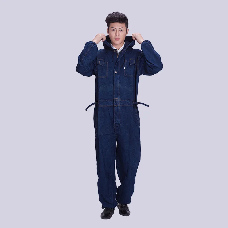 Мужской джинсовый комбинезон с капюшоном синий длинными рукавами и карманами