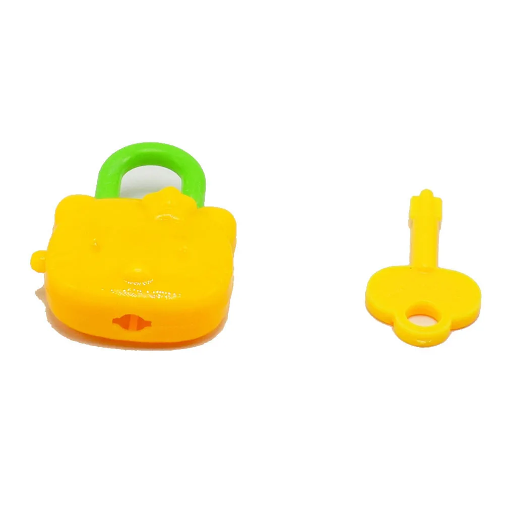 

2 Pcs For Kids Colorful Birthday Toy New Plastic Cartoon Children With Keys Toy Locks Notebook Lock Gift Toys