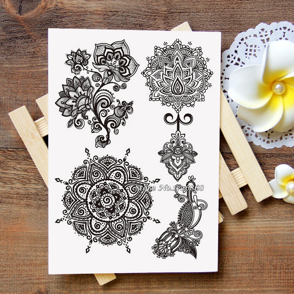 

Waterproof Metallic Gold Silver White Temporary Tattoo For Black India Henna Tattoo Love Flower Pattern #006