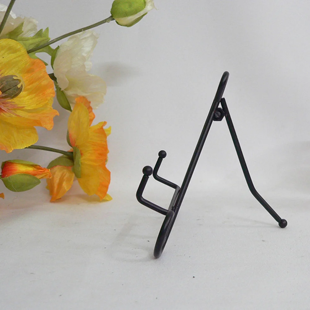 

Iron Art Vertical Shelf European Style Adjustable Display Stand Black Easel Plate for Photo Picture Albums Picture Frames Cookbo