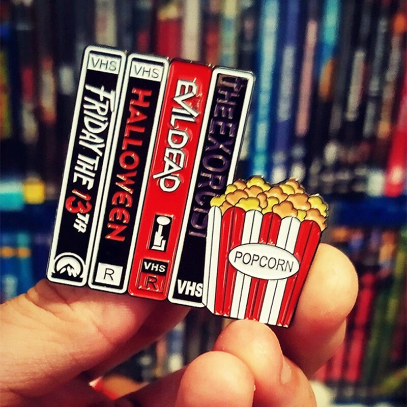 Значок VHS из фильма ужасы коллекционная брошь на Хэллоуин с изгнанными чертами