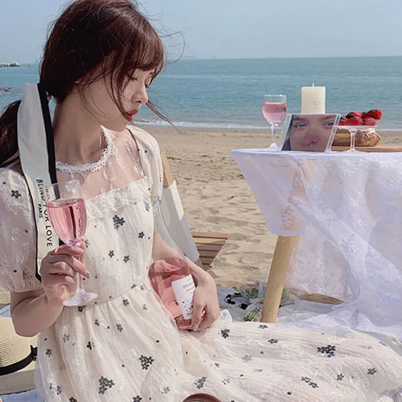 

Female Lace 2021 Summer Elegant Vintage Dress Women Casual Beach Party One Piece Dress Korean Short Sleeve Floral Midi Dresses