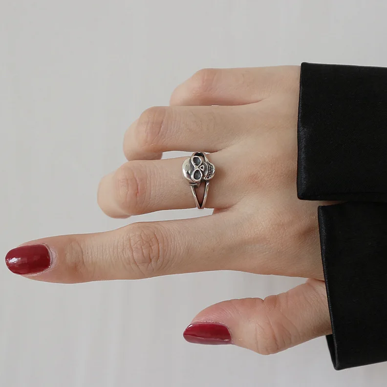 

Южнокорейское корейское 925 пробы Серебряное кольцо в японском стиле с простым черепом