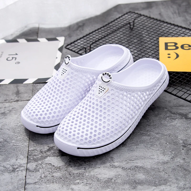 Men Water Shoes Upstream Sneakers Outdoor Hiking Aqua Beach Shoes Seaside Barefoot Sports Gym Shoes Breathable Plus Size 44