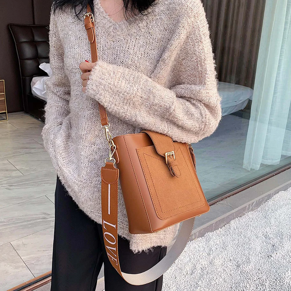 Модная брендовая сумка ведро женская кожаная мессенджер дизайнерская через