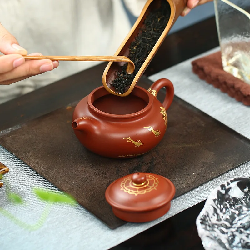 Место происхождения знаменитый Полный ручной дизайн в золотом чтобы подделывать