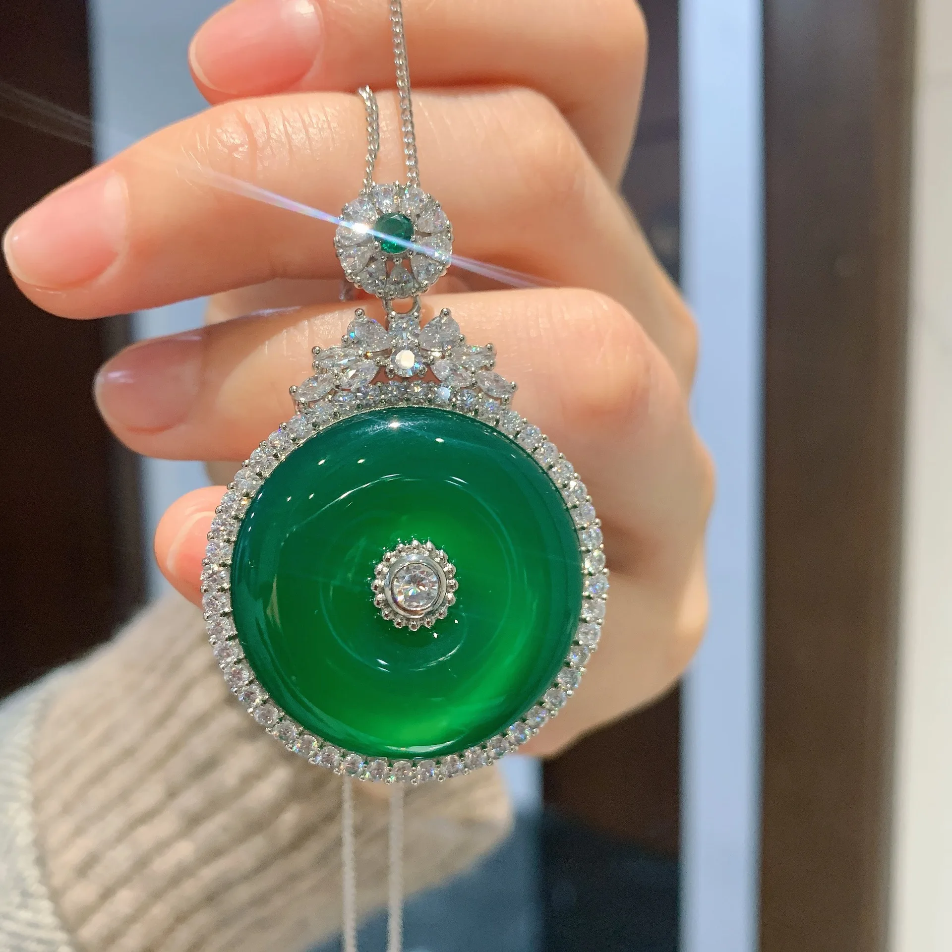 

2021 Jewelry Round Emerald Pendant Necklace 925 Sterling Silver Chain Necklace agate Gemstones Choker Statement Necklace Women