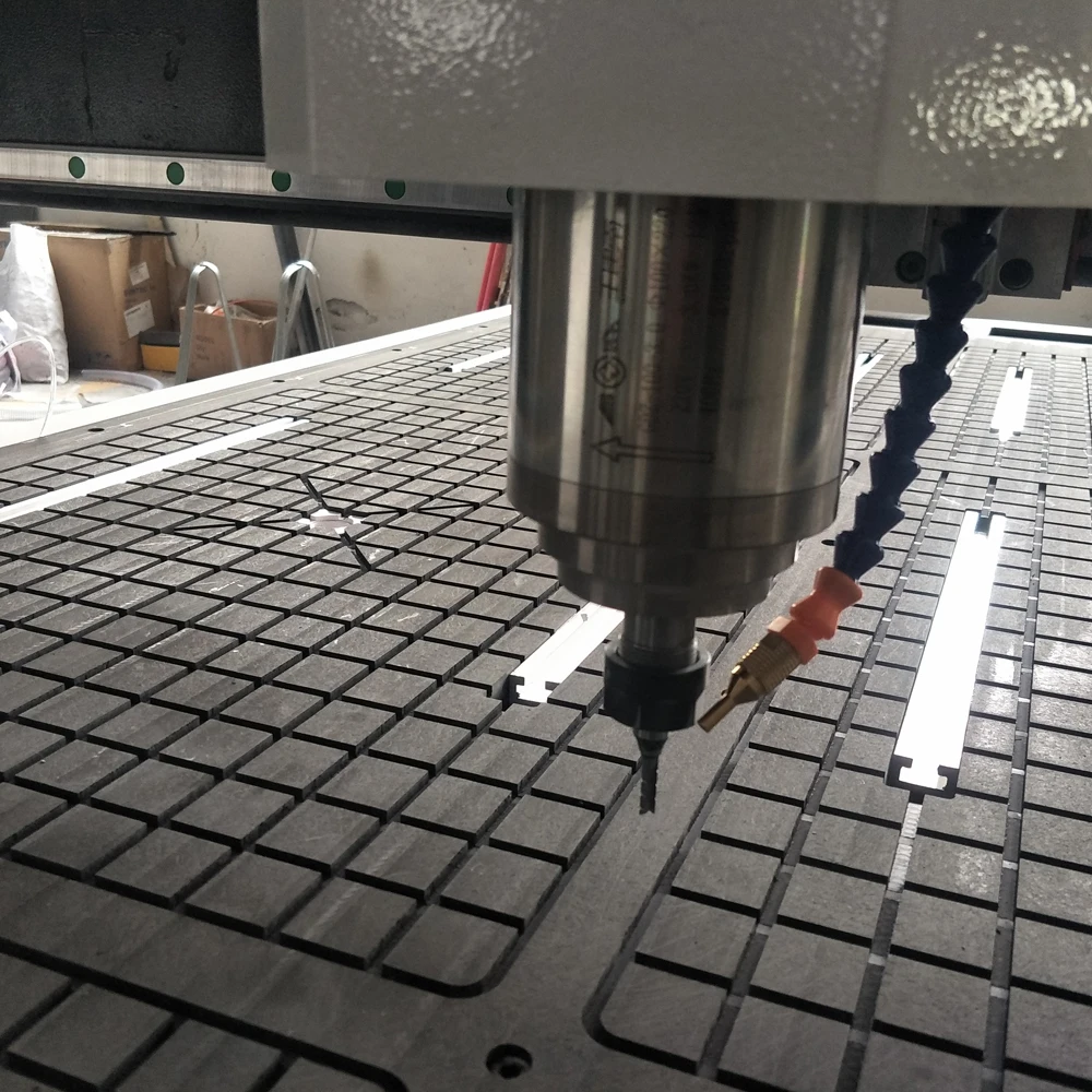 Китайский гравировальный станок по камню и дереву 1325 роторный с ЧПУ 4 осями для