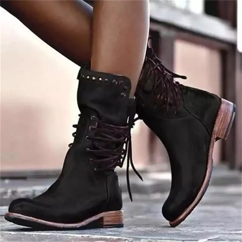 

2021 new fashion retro Martin boot back lacing rivet large size middle boot for women